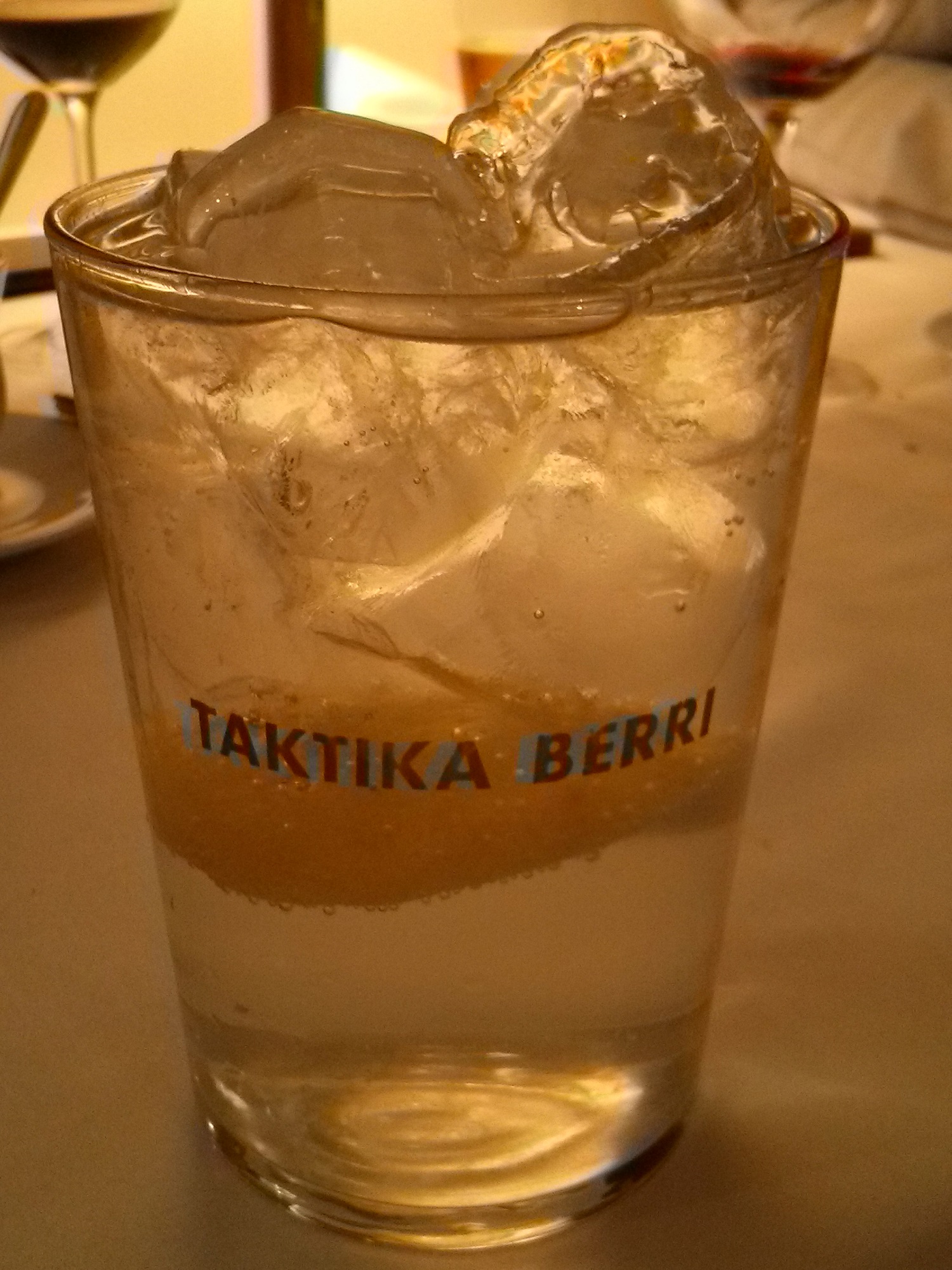 Taktika Berri El Gin Tonic del Taktika nunca debe faltar
